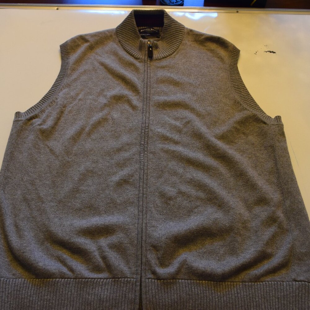 Men's sweater vest